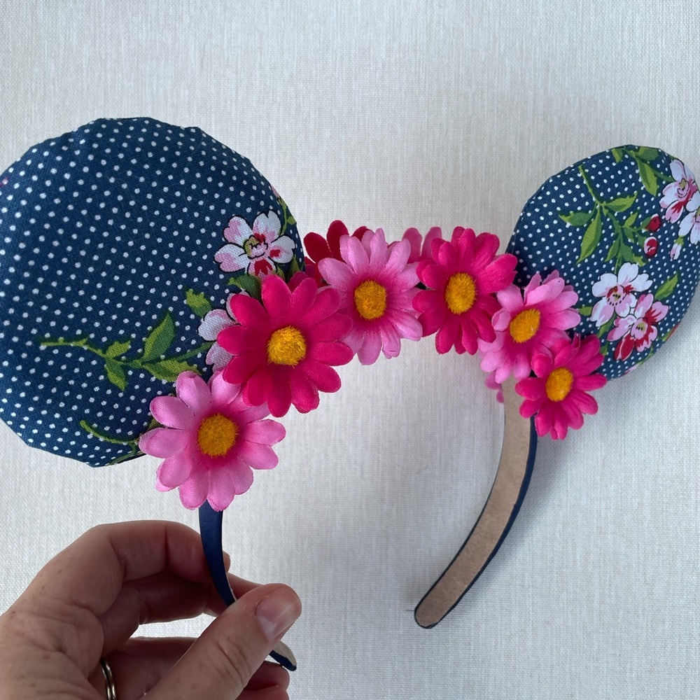 Minnie Mouse ears - Picture 6 of 7